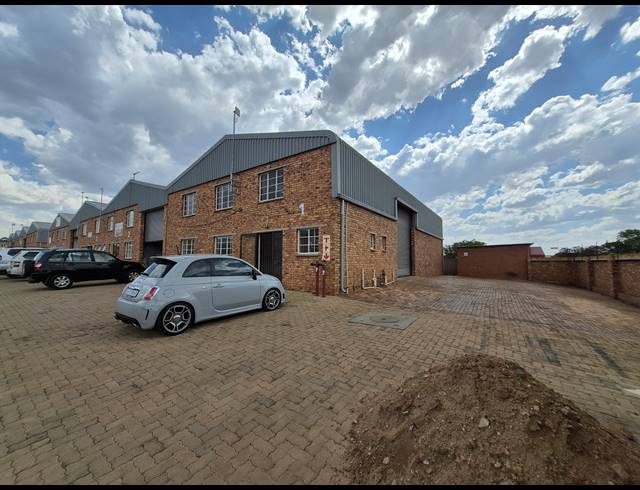 300M² FACTORY FOR SALE IN ANDERBOLT